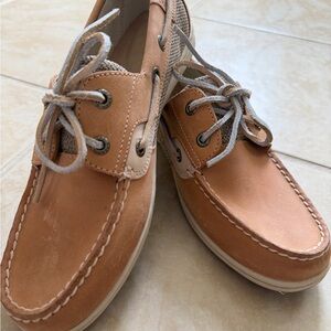 Sperry Women’s Tan Boat Shoes